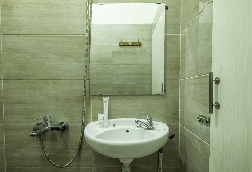 هتل Oyo 2259 Zleepy Ks Tubun