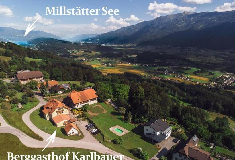 بنسيون Berggasthof Karlbauer