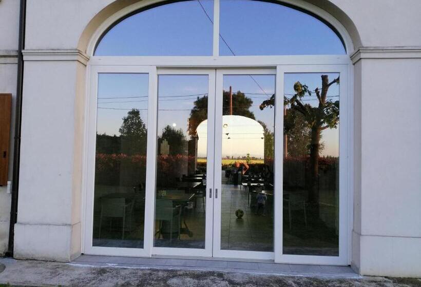 بنسيون Claudio Rooms