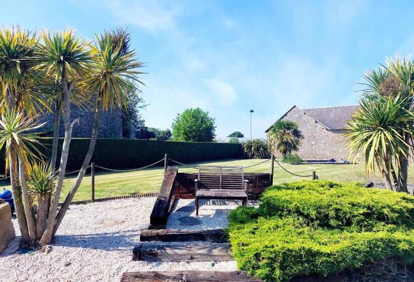 ベッドアンドブレックファースト Chambres D Hôtes Chez L Habitant   Bed& Breakfast Homestay
