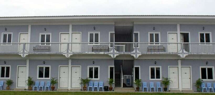 هتل Cenang Langkawi House