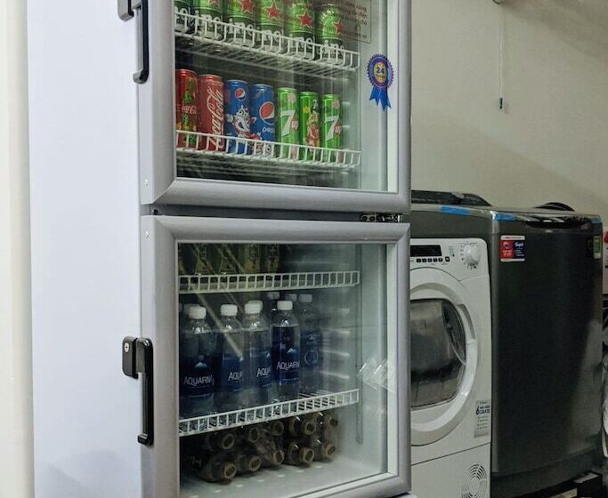 پانسیون Futuristic Inn