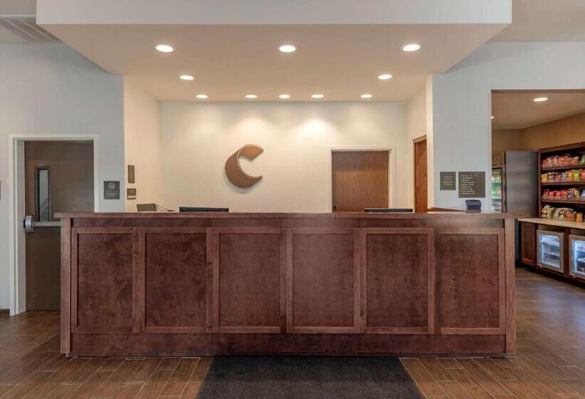 فندق Comfort Suites