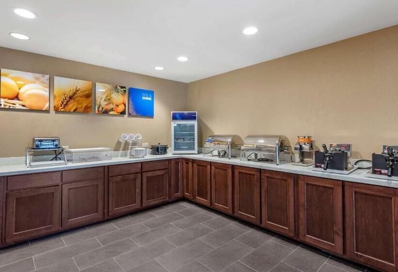 فندق Comfort Suites