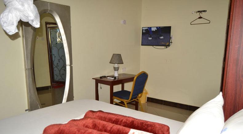 ホテル Lesa Garden