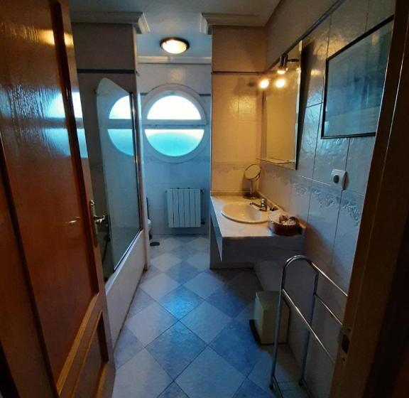 פנסיון Chalet Avila Rooms