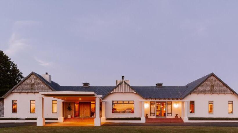 مبيت وإفطار Hiwinui Country Estate