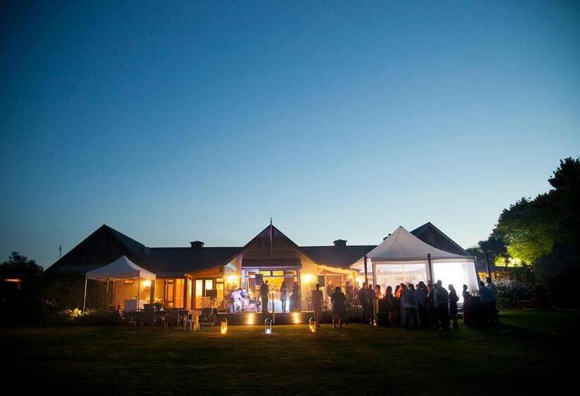 مبيت وإفطار Hiwinui Country Estate