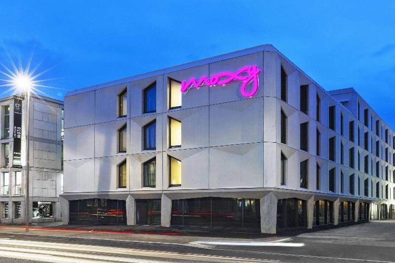 בית מלון כפרי Moxy Lausanne City