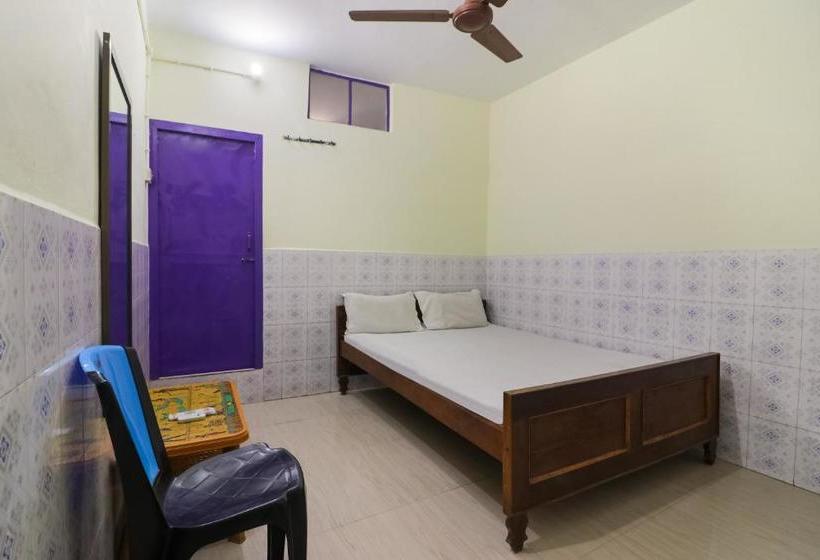 هتل Spot On 46580 Laxmi Atithi Bhawan