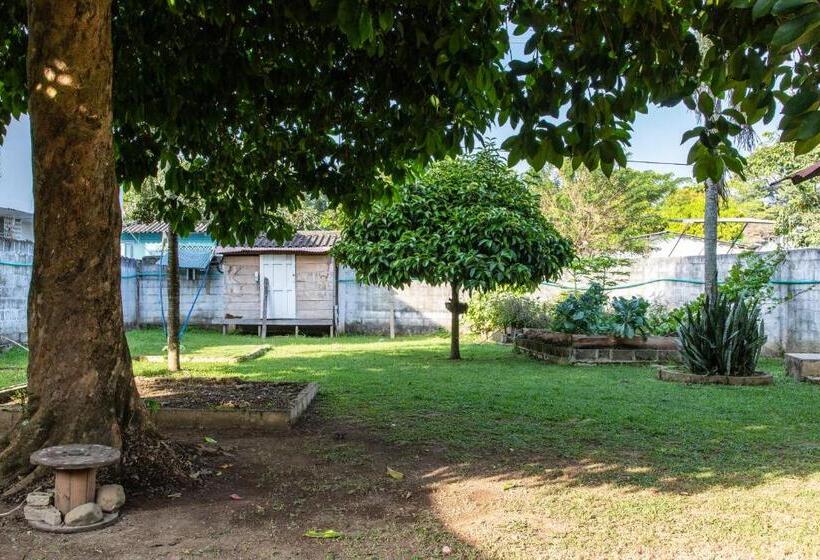 هتل Cabañas Los Almendros