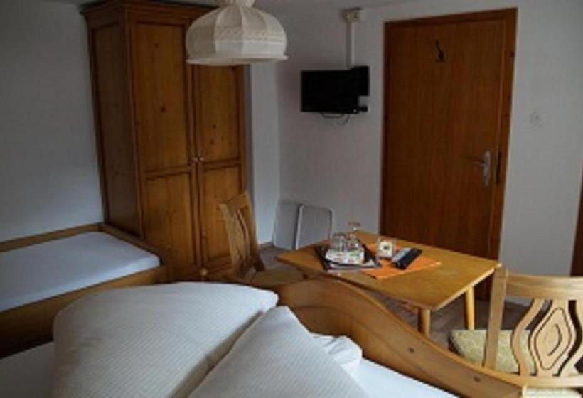 پانسیون Gasthof Zur Einkehr