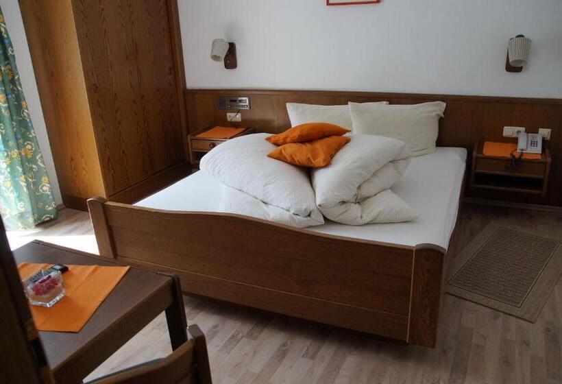 پانسیون Gasthof Zur Einkehr