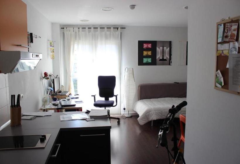 پانسیون Hostal Residencia Goya