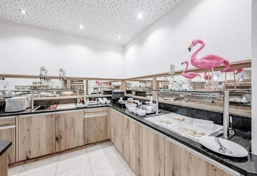 هتل Garni Christine