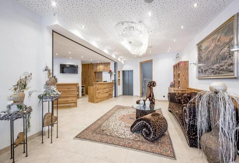 هتل Garni Christine