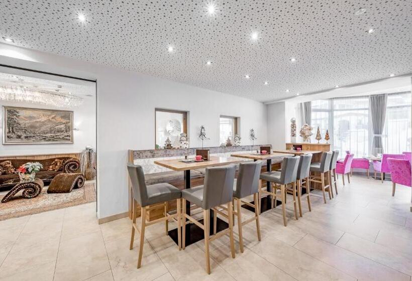 هتل Garni Christine