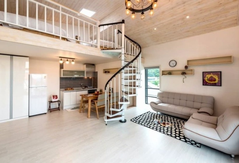 Gyeongju Le Reve Pension