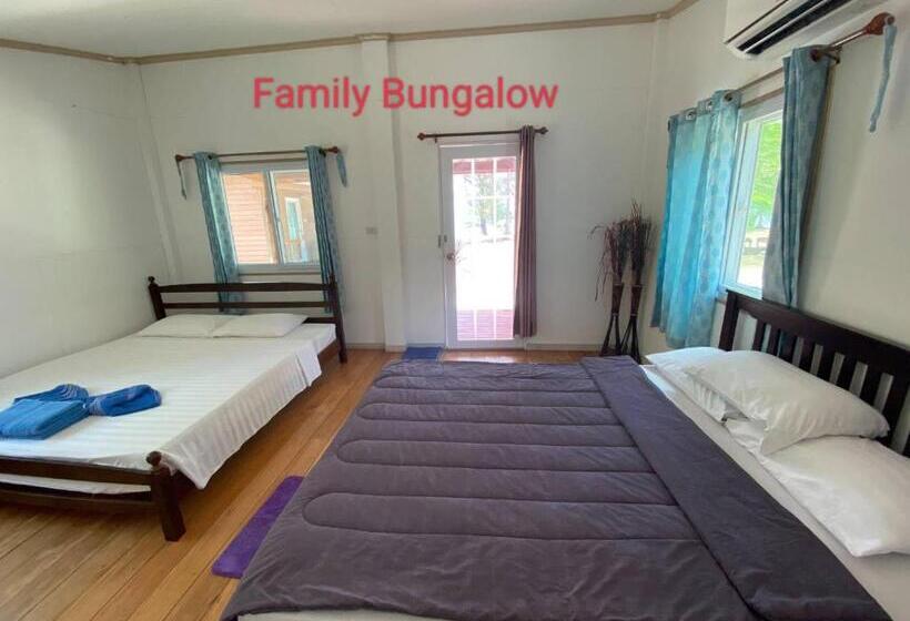 منتجع Koh Ngai Seafood