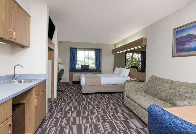 בית מלון כפרי Baymont Inn & Suites By Wyndham Anchorage Airport