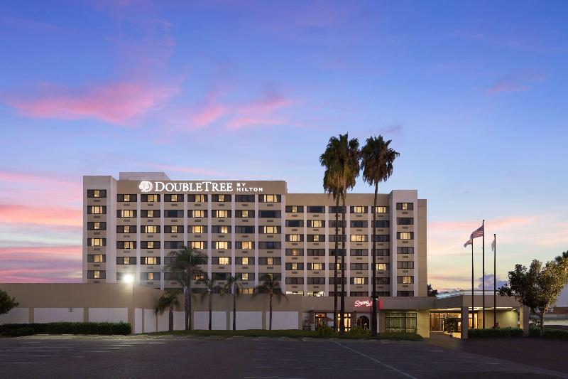 בית מלון כפרי Doubletree By Hilton Los Angeles  Norwalk