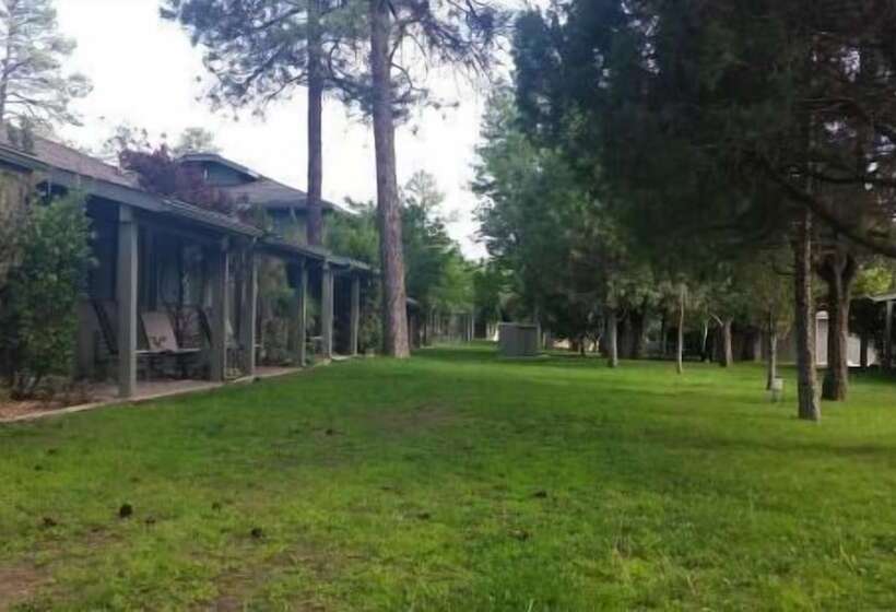 فندق Majestic Mountain Inn
