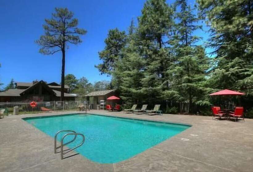 فندق Majestic Mountain Inn