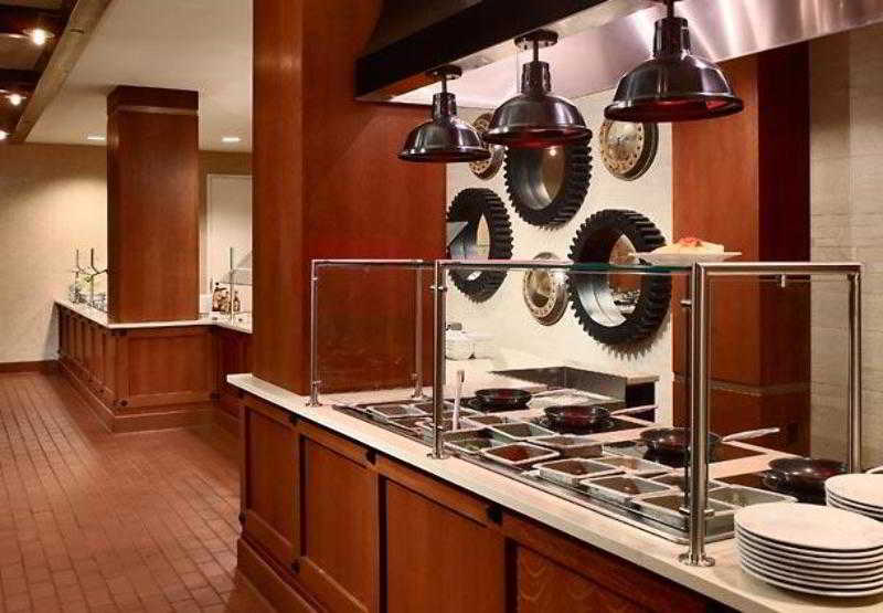 هتل Marriott Louisville East