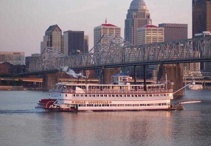 هتل Marriott Louisville East