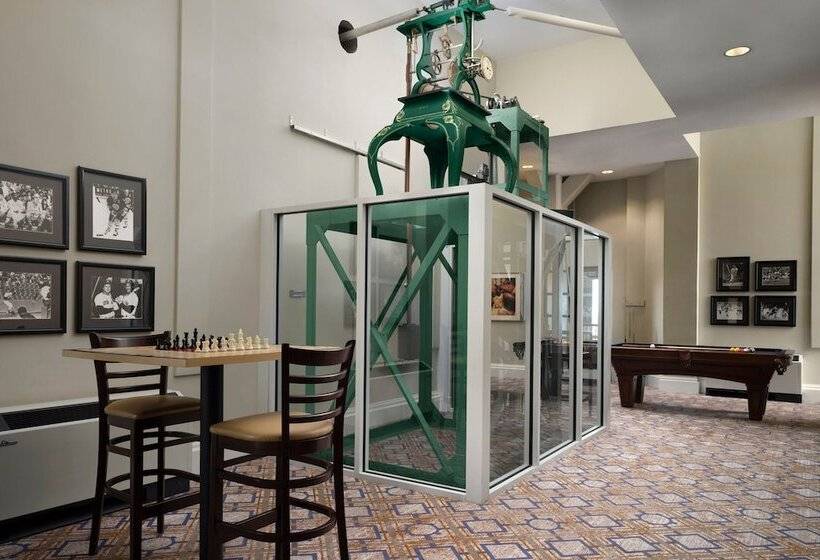 هتل Marriott Vacation Club® At Custom House, Boston