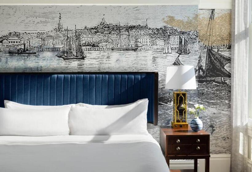 هتل Marriott Vacation Club® At Custom House, Boston