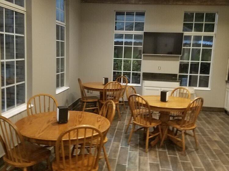 호텔 Meriwether Country Inn