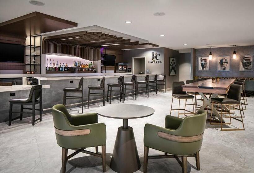 هتل West Des Moines Marriott