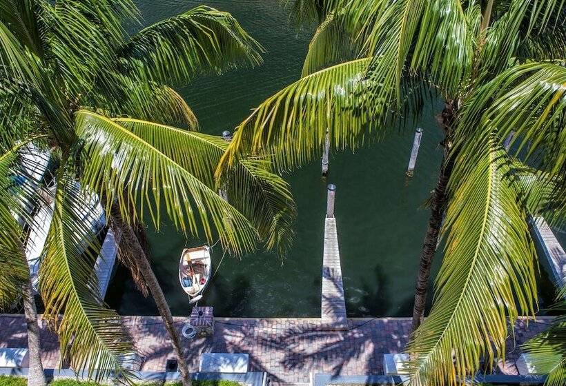 Marina Del Mar Resort And Marina