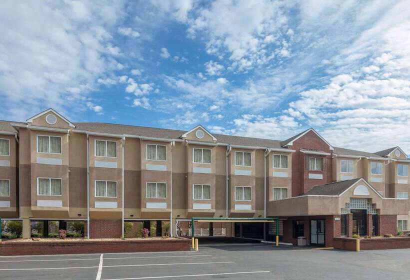 Microtel Inn By Wyndham Lake Norman