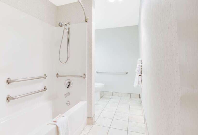 Microtel Inn By Wyndham Greensboro