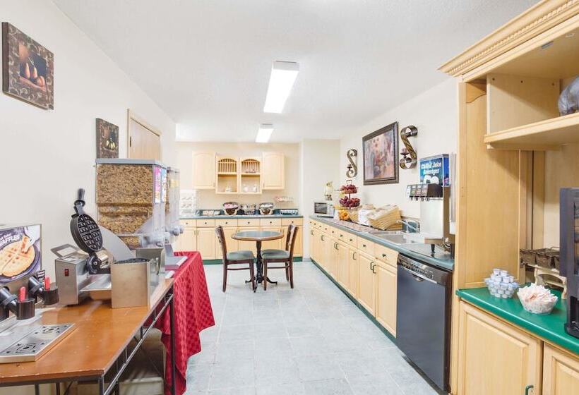 Microtel Inn By Wyndham Greensboro