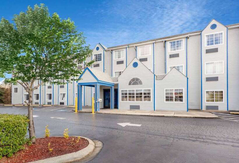 Microtel Inn & Suites By Wyndham Matthews/charlotte