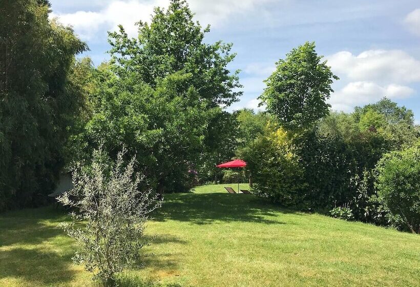 Bed and Breakfast Les Arbres Rouges