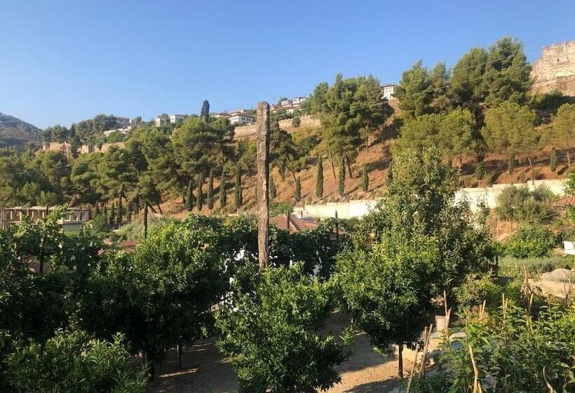 پانسیون Guesthouse Emiljano