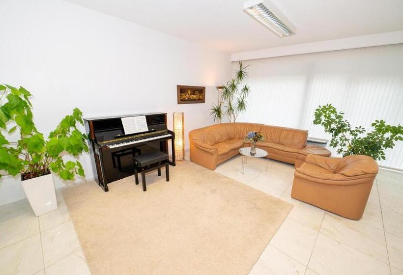 Pension & Apartments Ertl