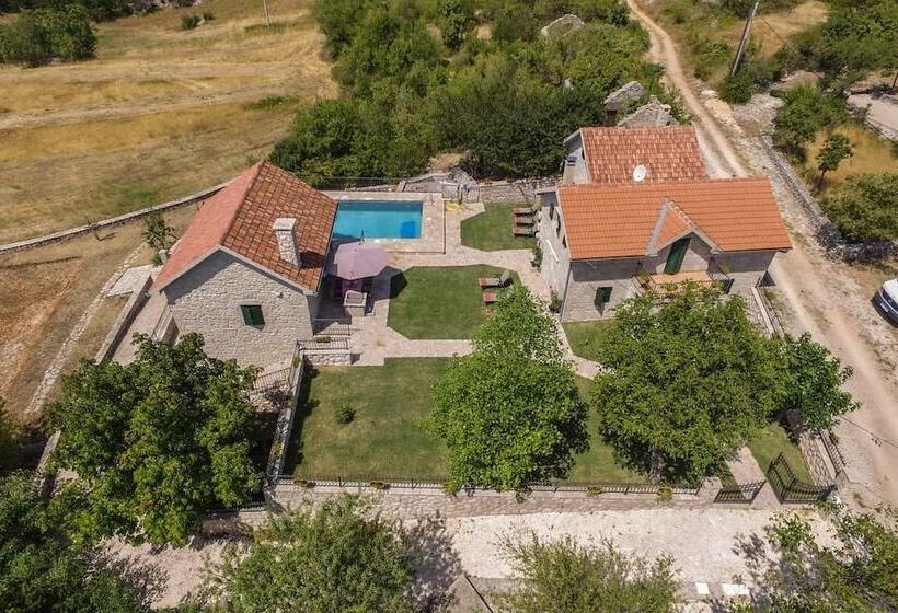 Villa Andric