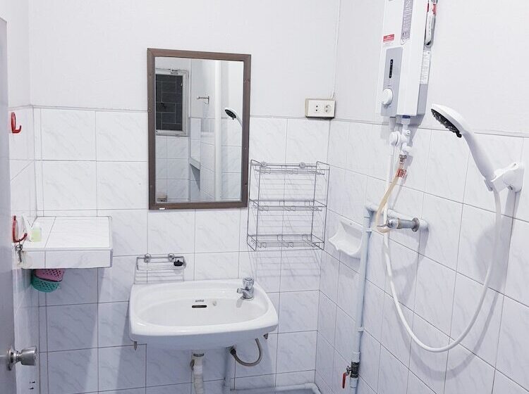 پانسیون Jr Guest House