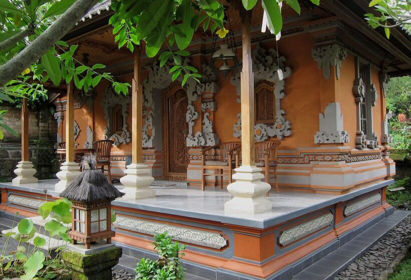 Villa Kompiang Bali