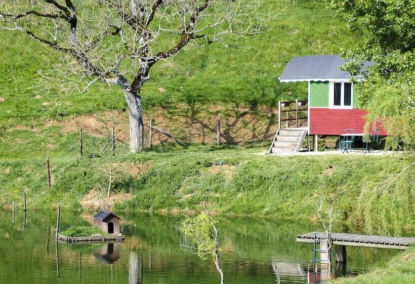 住宿加早餐  L Ecrin Du Segala   La Roulotte