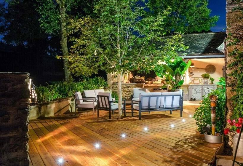 住宿加早餐  L Ecrin Du Segala   La Roulotte