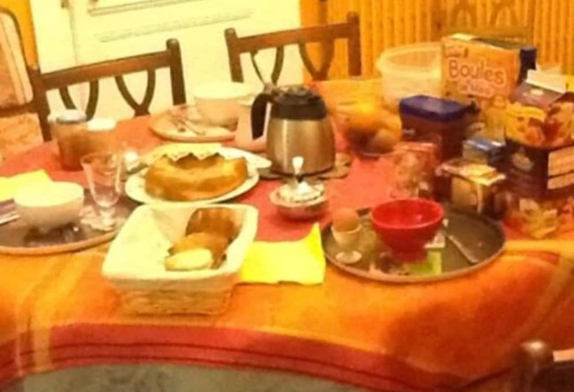 مبيت وإفطار La Roseraie