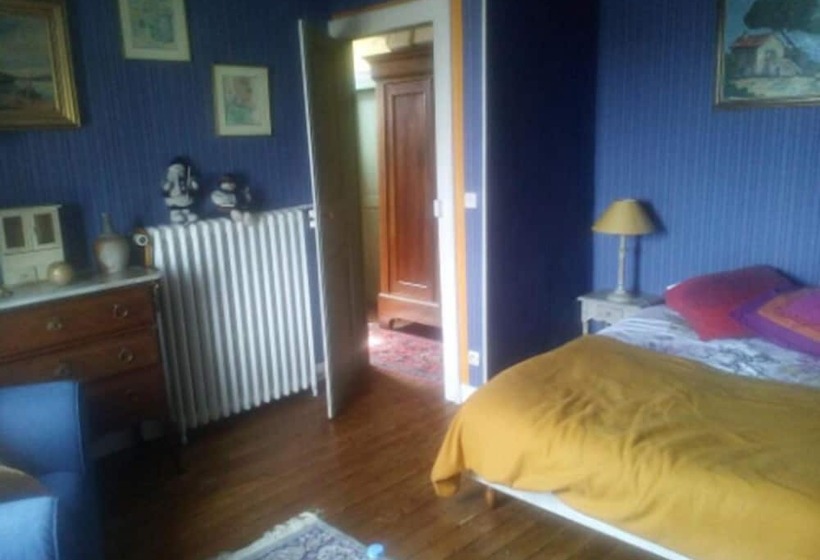 مبيت وإفطار La Roseraie