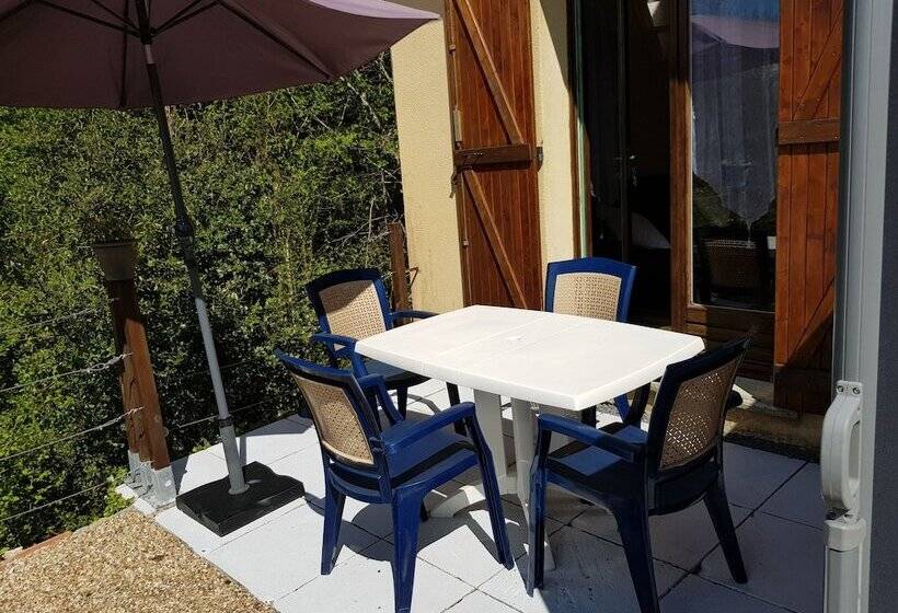 住宿加早餐  Gîte Le Nieudegat Chambre Et Table D Hôte Piscine Climatisation Proche De Sarlat Au Coeur De La Natu
