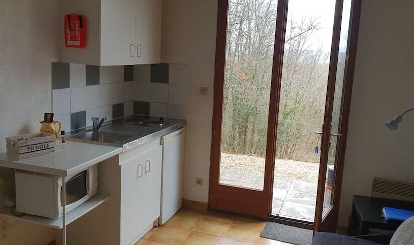 住宿加早餐  Gîte Le Nieudegat Chambre Et Table D Hôte Piscine Climatisation Proche De Sarlat Au Coeur De La Natu